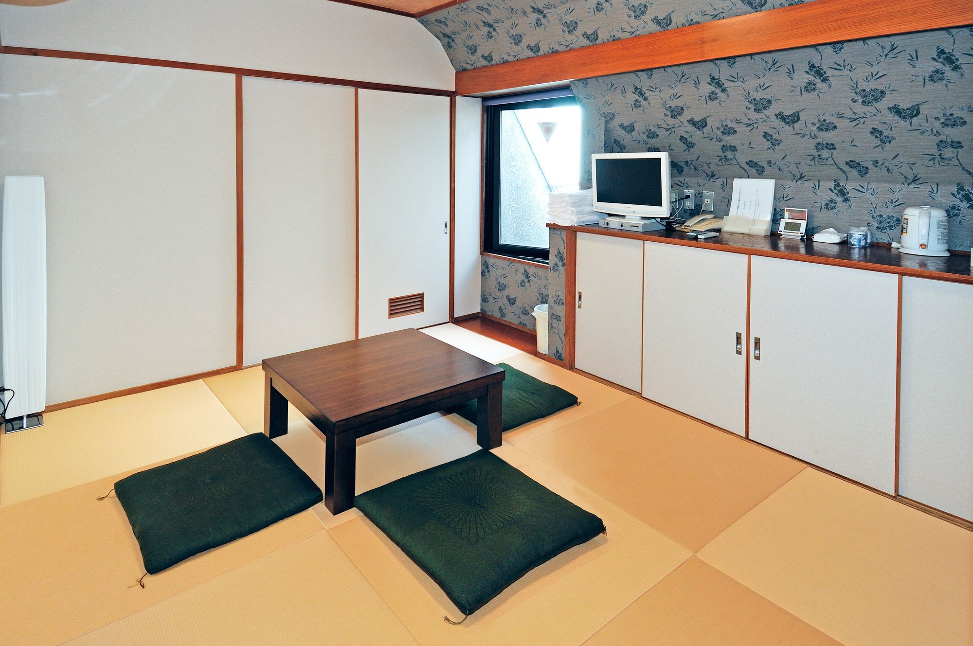 Tokyo Banyan Hotel Экстерьер фото