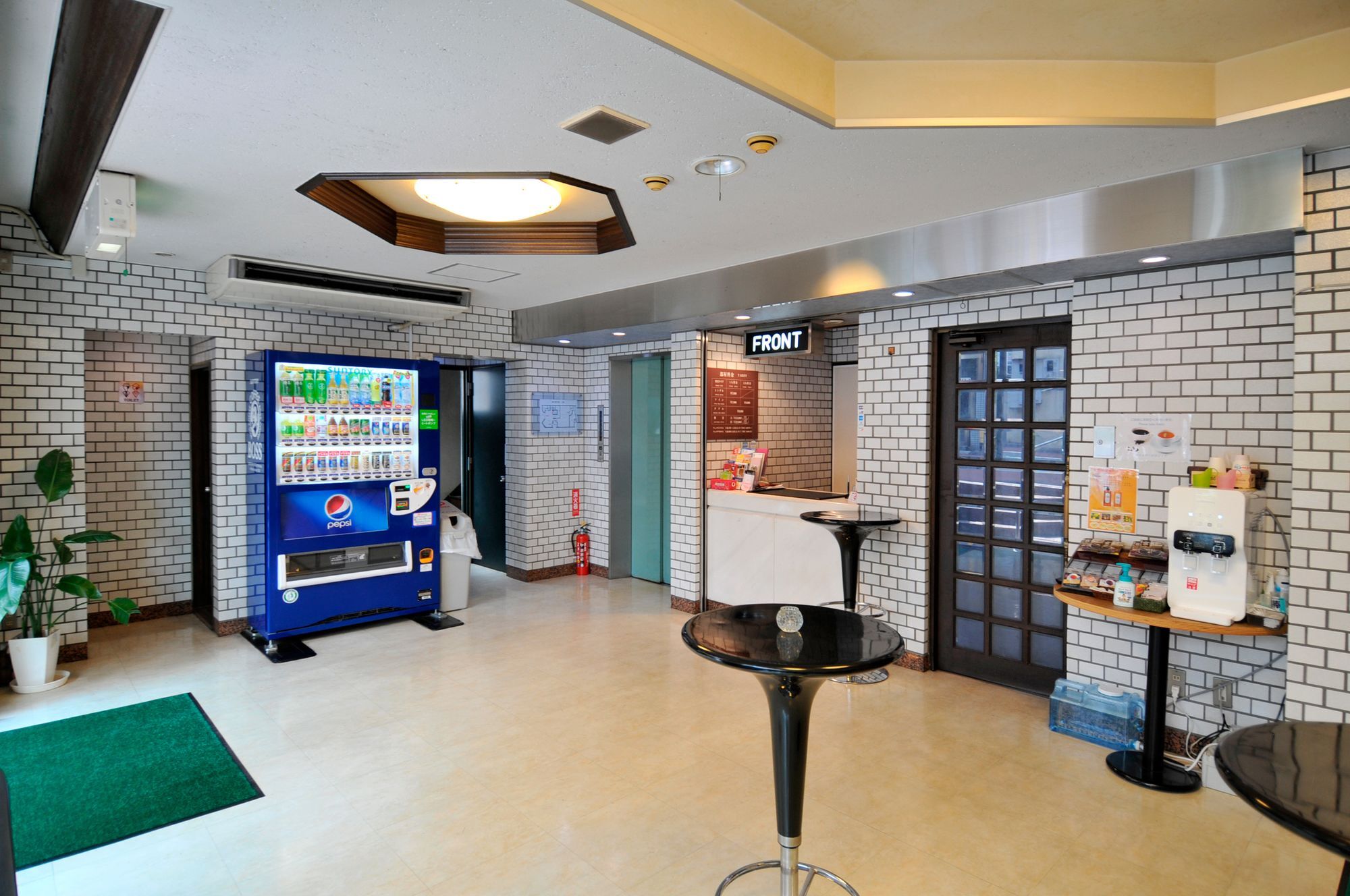 Tokyo Banyan Hotel Экстерьер фото