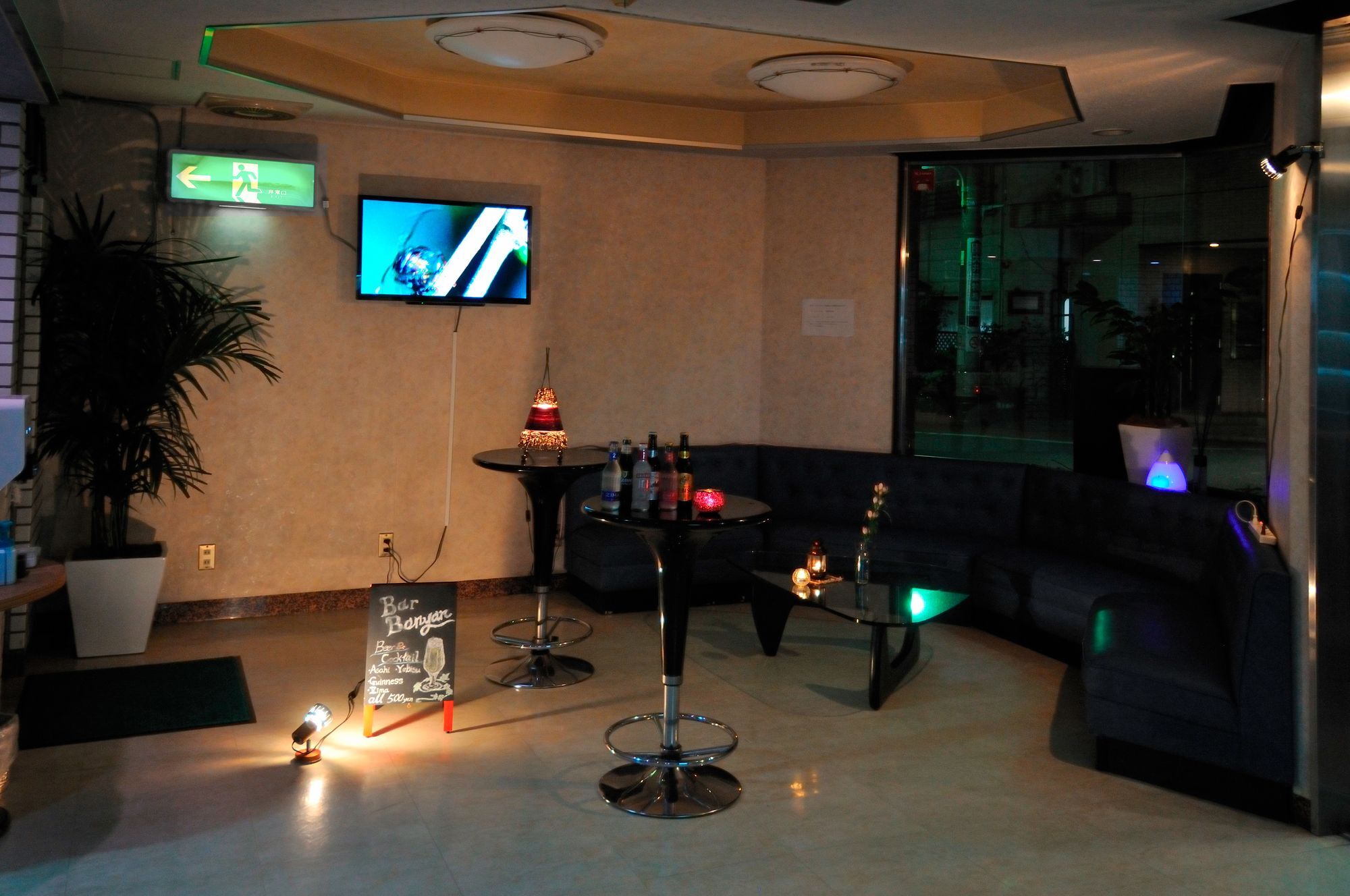 Tokyo Banyan Hotel Экстерьер фото